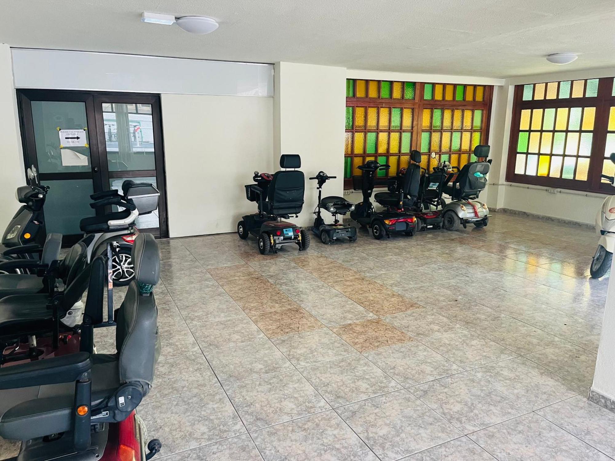 Superbe Appartement A Las Americas Torres Del Sol Arona  Kültér fotó